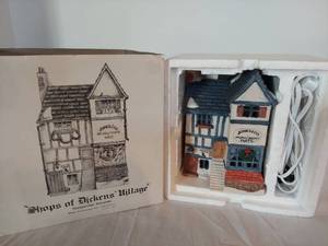 lot 1120 image: Dept 56 Shops of Dickens Village Handpainted Porcelain Building