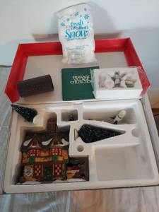 lot 1130 image: Dept 56 Heritage Village Collection Seton Morris Spice Merchant Building with Accessories