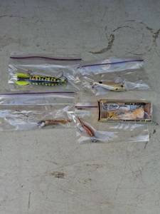 lot 1150 image: Fishing Lure Lot - 5 Pieces