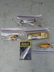 lot 1156 image: Fishing Lure Lot - 6 Pieces - Hellbender, Z-zinger