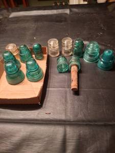 lot 1202 image: Glass Insulators Lot - 13 Pieces Green and Clear