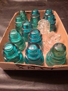 lot 1206 image: Glass Insulators Lot