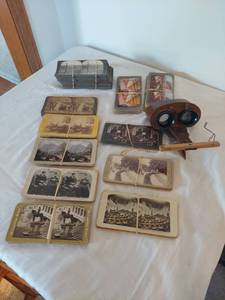 lot 1212 image: Stereoscope Viewer with Stereoscopic Cards Collection