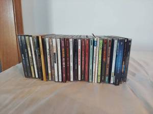 lot 1232 image: Lot of Music CDs