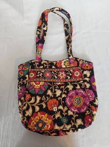 lot 1281 image: Vera Bradley Quilted Tote Bag - Floral Pattern