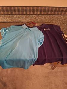 lot 1316 image: 2 Polo Shirts - Size M