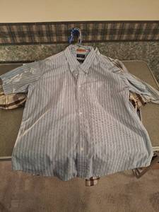 lot 1321 image: Mens Button-Up Shirts Lot - 4 Short Sleeve - Large