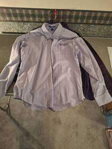 lot 1327 image: 4 Mens Button-Up Shirts - Medium