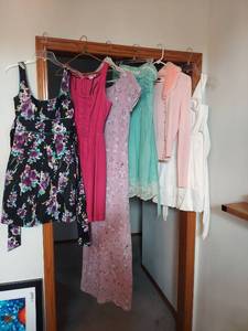 lot 1342 image: Lot of Assorted Dresses