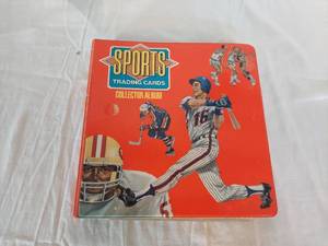 lot 1351 image: Sports Trading Cards Collector Album - Football Cards