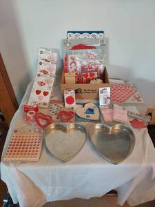 lot 1358 image: Wilton Baking & Decorating Lot - Heart Molds, Candy Mold Sets, Baking Cups, Icing Decorations