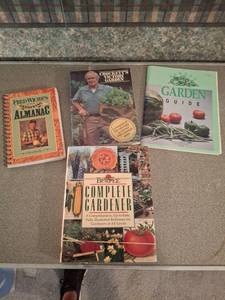 lot 1382 image: Gardening Books Lot - 4 Titles
