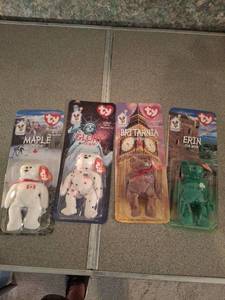 lot 1392 image: Ty Beanie Babies McDonalds - Maple, Glory, Britannia, Erin The Bear