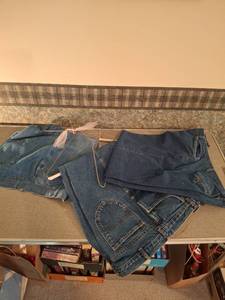 lot 1406 image: Lot of 3 Denim Jeans Size 18W