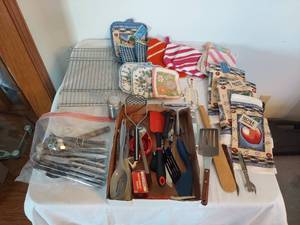 lot 1461 image: Kitchenware
