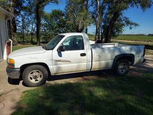 lot 2 image: 2002 GMC Sierra 1500 Regular Cab Pickup Truck - 180,051 Miles Watch Video