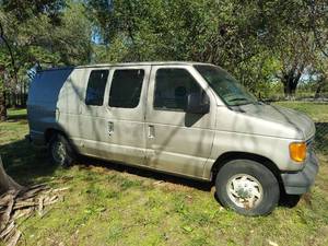 lot 3 image: 2003 Ford E150 Cargo Van - 114,638 Miles