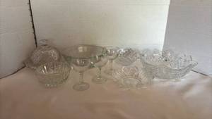 lot 1040 image: Glass Tableware Lot - Bowls, Stemware, and more