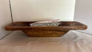 lot 1043 image: Wooden Dough Bowl with Glass Beads Lot