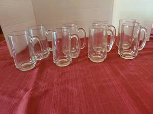 lot 1069 image: 8 glass mugs