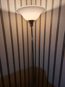 lot 2034 image: Torchiere floor lamp with extension cord, 68in tall