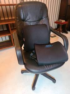 lot 2037 image: Black desk chair with 2 contoured back cushions