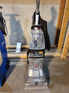 lot 2101 image: Hoover Turbo Scrub XL with bag of accessories