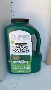 lot 3009 image: Pennington Smart Patch Tall Fescue Bare Spot Repair