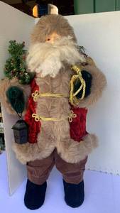 lot 3228 image: Santa decor 25 inches tall