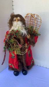 lot 3230 image: Santa decor 17 inches tall