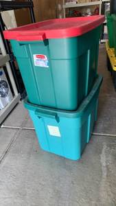 lot 3243 image: Rubbermaid 2-Piece Stackable 18 gallon Storage Containers with Red Lids