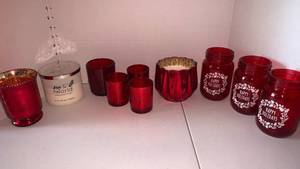 lot 3406 image: Christmas candle decor