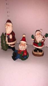 lot 3421 image: Santa decor