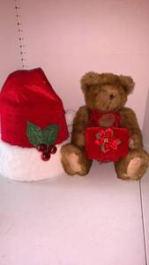 lot 3432 image: Christmas hat, tree, topper, and Gordons gift bear