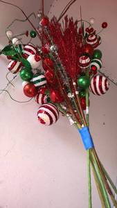 lot 3434 image: Christmas picks