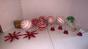 lot 3512 image: Christmas Ornaments Red White Silver Balls Bells Starburst