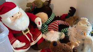 lot 3522 image: Christmas stuff toys in bin with no lid