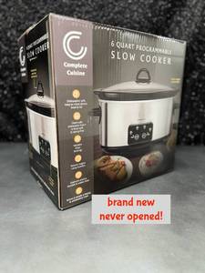 lot 43 image: Complete Cuisine 6 Quart Programmable Slow Cooker Model CC6200-SS-PC New