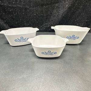 lot 50 image: Corning Ware P-43-B 2.75 Cup Baking Dishes 3-Piece Lot
