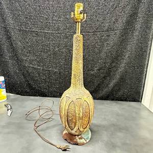 lot 60 image: Decorative Table Lamp with Textured Brass Base