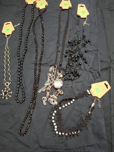 lot 7 image: Lot of 6 Beaded Necklaces with Pendants and Charms