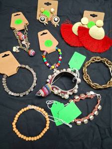 lot 12 image: 3 Earring sets and 6 Bracelets
