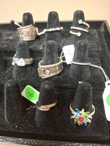 lot 17 image: Lot of 8 Assorted Rings.