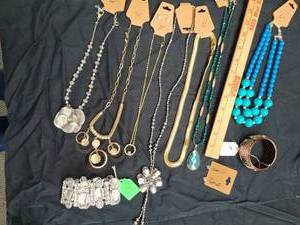 lot 47 image: Fashion Jewelry Lot Necklaces, Bracelets, Earrings Beaded.