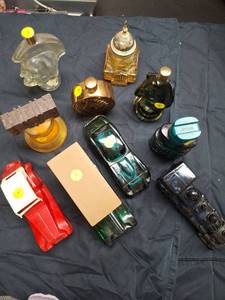 lot 66 image: Collectible Avon Cologne Bottles. 10 Pieces.