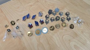 lot 96 image: US Military Pins Lot