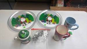 lot 215 image: Christmas Holiday Dinnerware - Plates, Mugs, and napkin rings