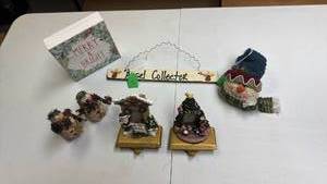 lot 222 image: Snowman figurines, stocking holders, holiday wood signs