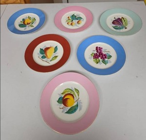 lot 837 image: 6 Decorative Plates with Fruit Motifs