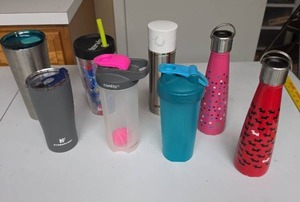 lot 840 image: Insulated Drinkware Lot 6 Tumblers Bottles
